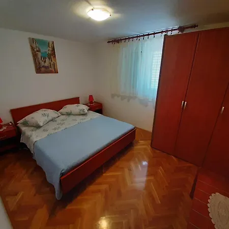 Cozy With Private Balcony Διαμέρισμα *