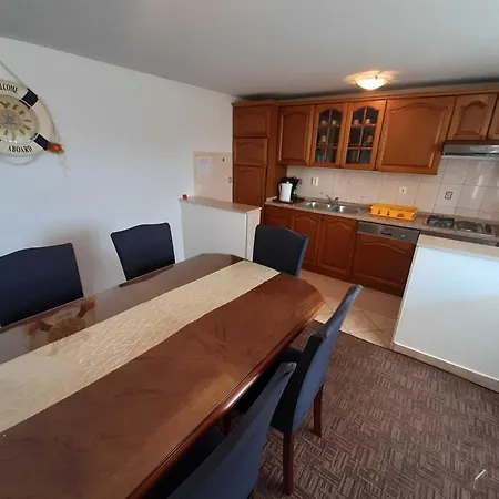Διαμέρισμα Cozy With Private Balcony *